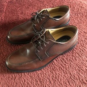 Men’s dress shoes